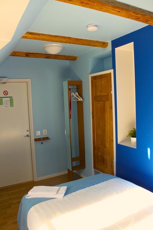 Single Room (120cm Bed)